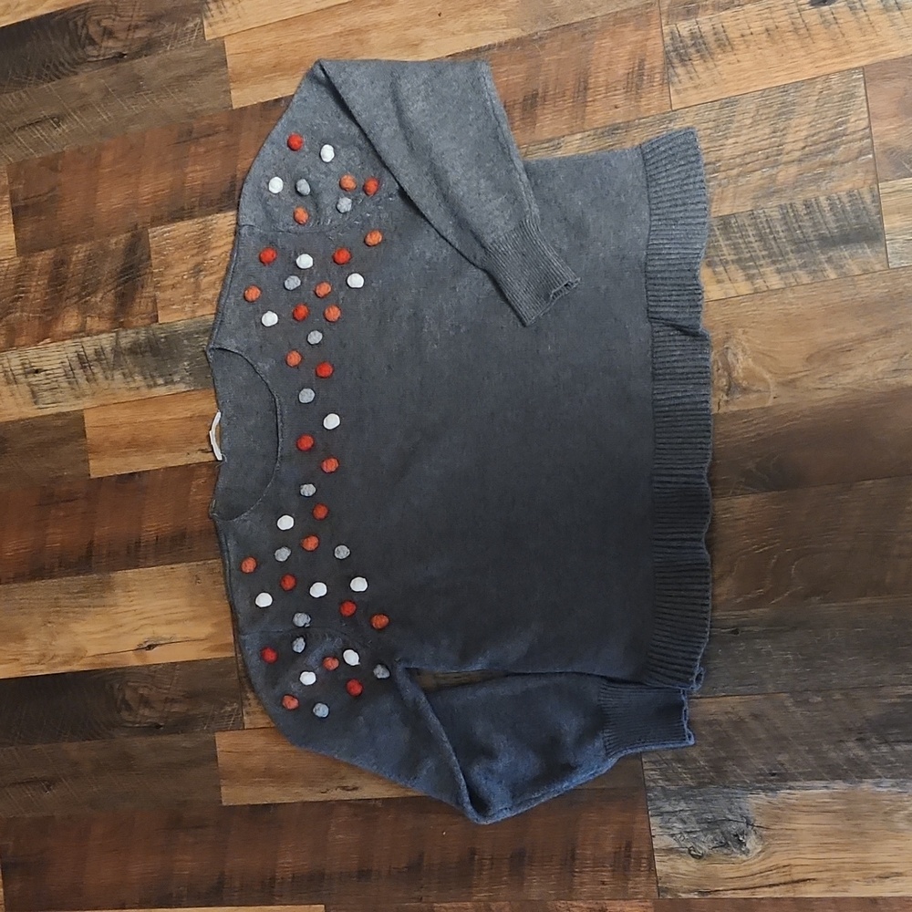 Thml Sweater Large - image 1